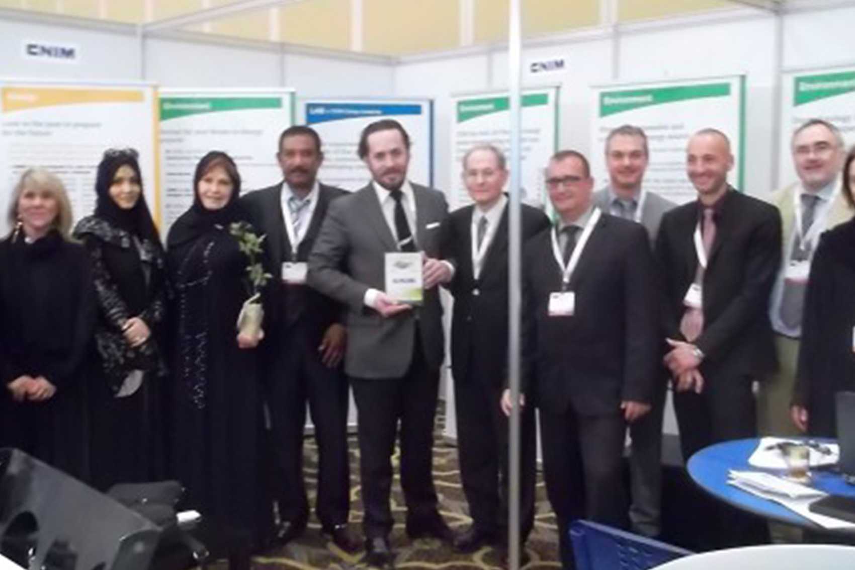 mohamed ayachi ajroudi, mohamed ajroudi, paix, homme d affaire, inventeur, entrepreneur, humaniste